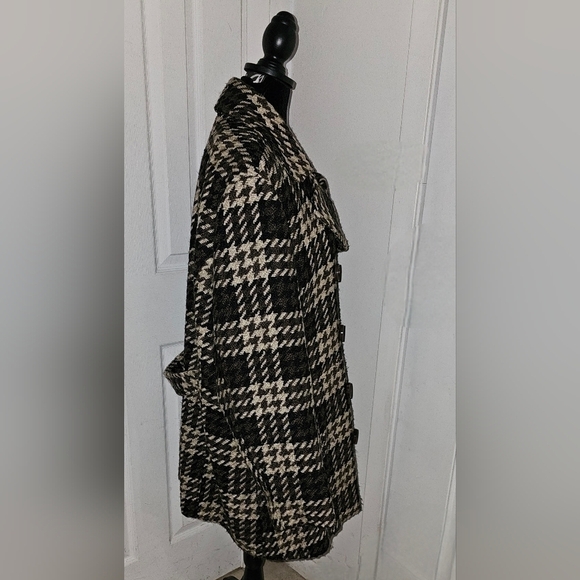 Oleg Cassini Wool Coat - Picture 4 of 13